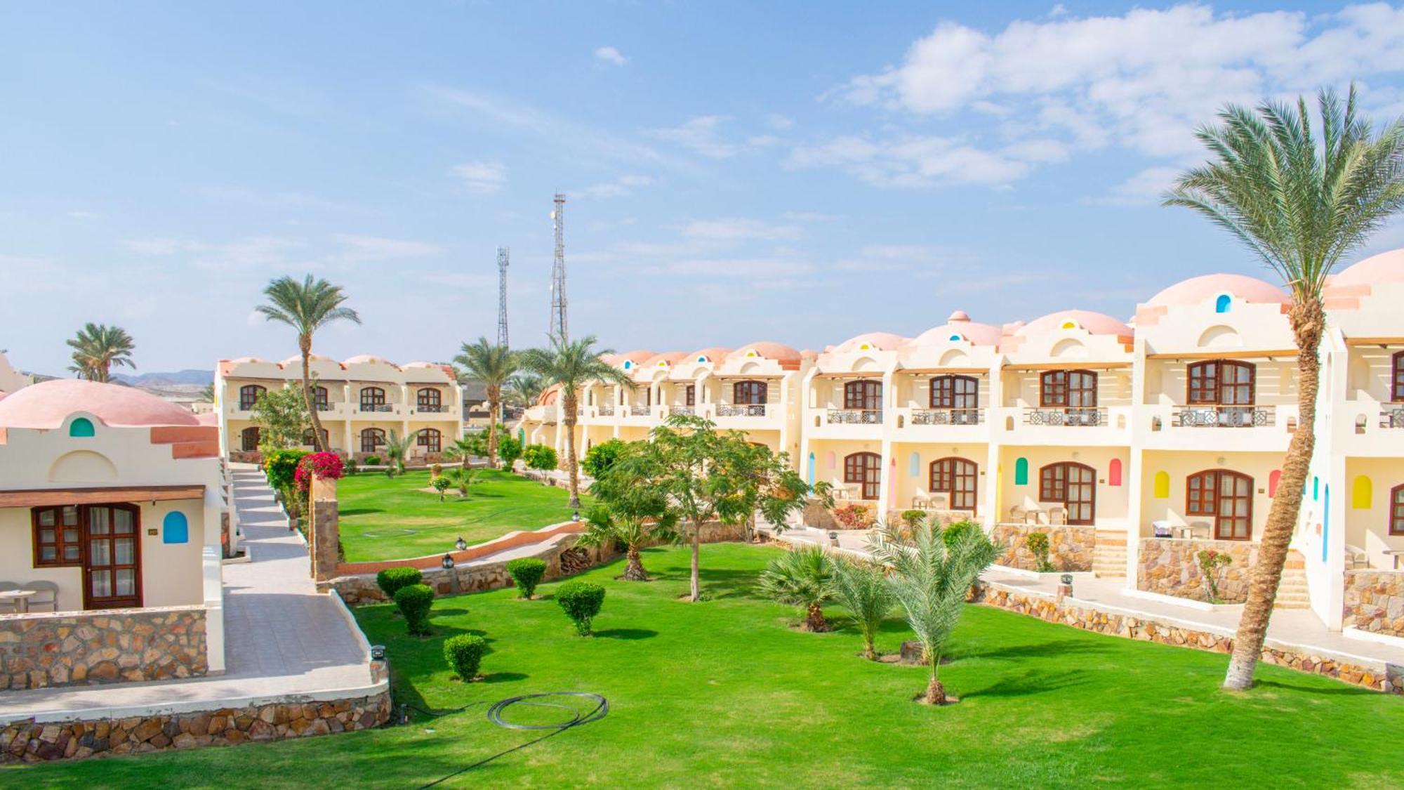 Protels Crystal Beach Resort Marsa Alam Esterno foto